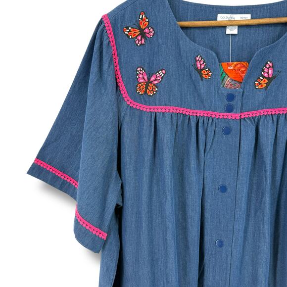 Go Softly Denim Embroidered Butterfly Patio Dress Sz Small Easy Snap Kaftan - Picture 3 of 9